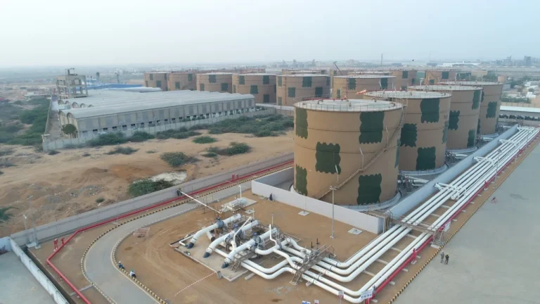 imgi_24_VTTI-HTL-Terminal-at-Port-Qasim_proj_69_569
